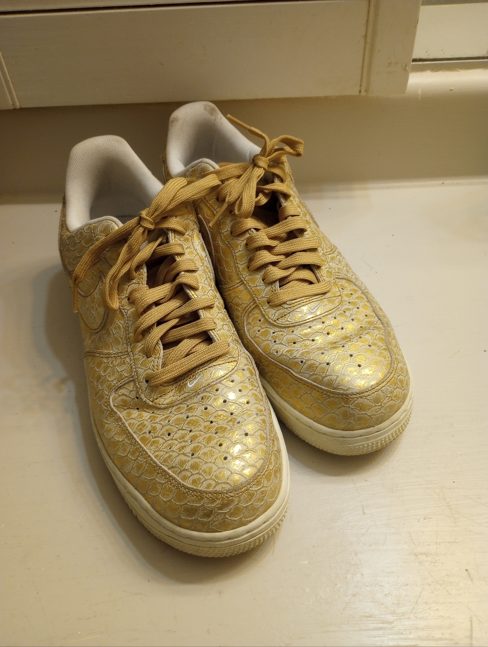Nike Air Force 1 Low 07 Golden Scales Men's Sneakers - Picture 2 of 13